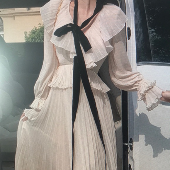 discovering extremely Fantastic edition in this month - Picture 1 of 1